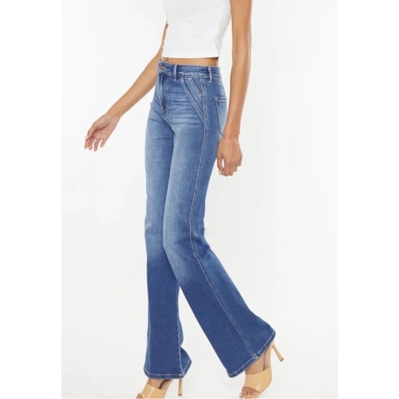 New KanCan Celia Jeans Ultra High Rise Wide Flare Blue Medium Wash Size 7/27 - Picture 1 of 16